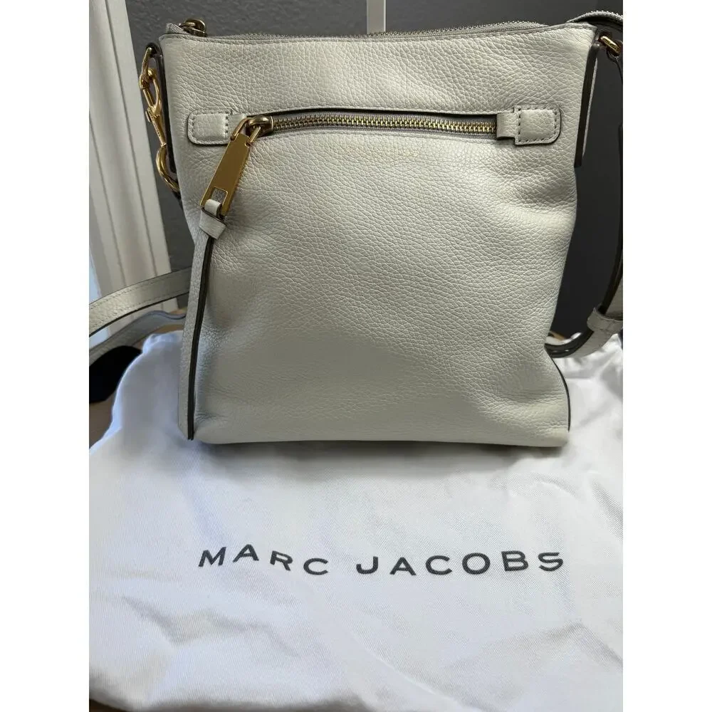 Marc Jacobs Cream Color Leather Crossbody Messenger Bag Buttery Soft | EUC! - Picture 2 of 8